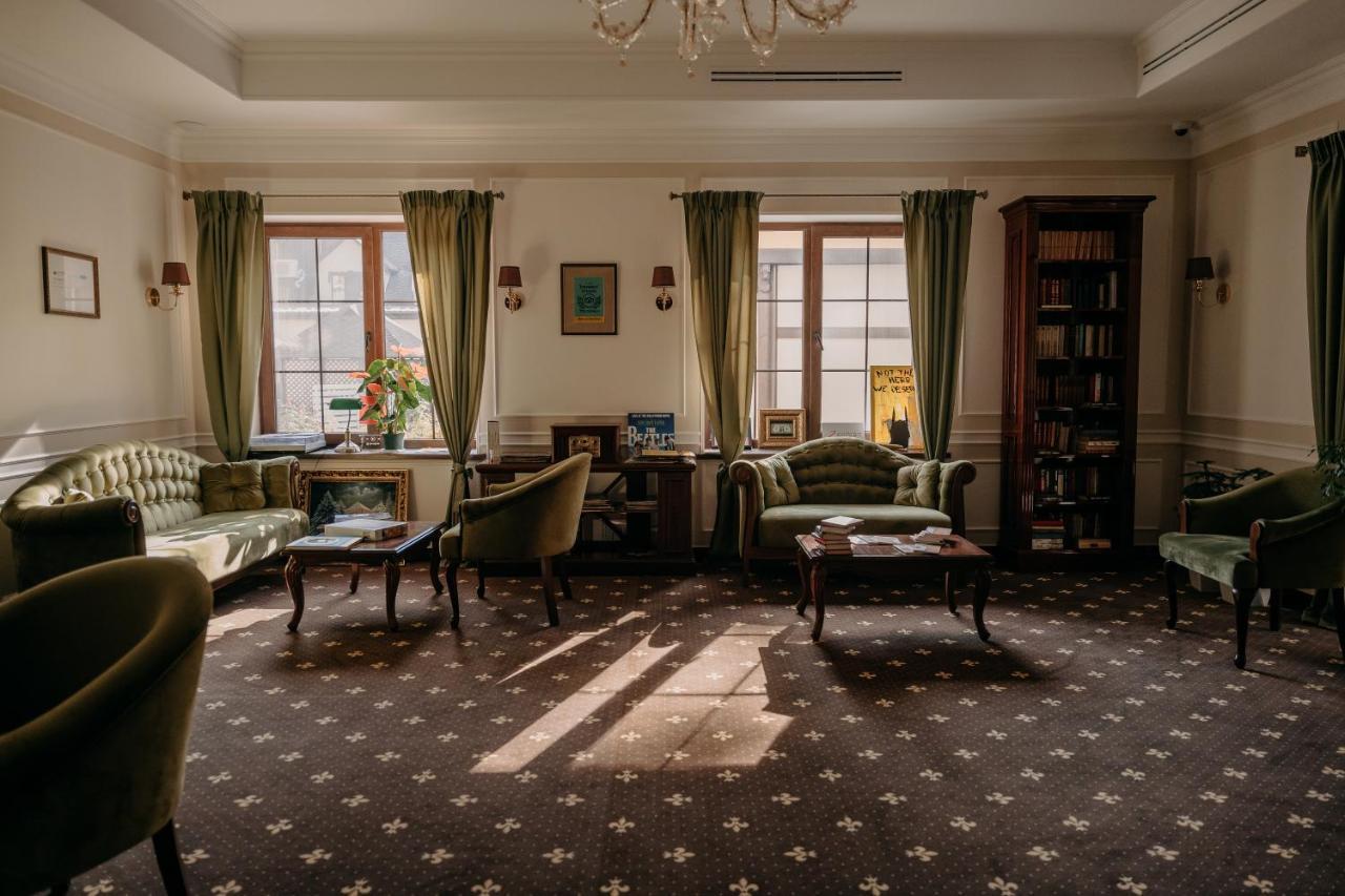 Zastava Uman Hotel Dmytrushky Buitenkant foto