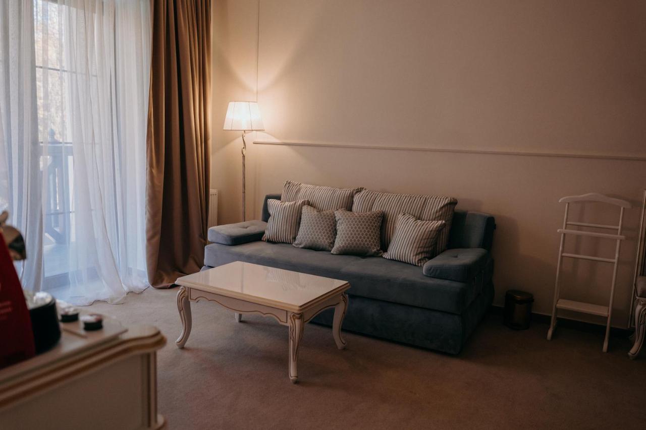 Zastava Uman Hotel Dmytrushky Buitenkant foto